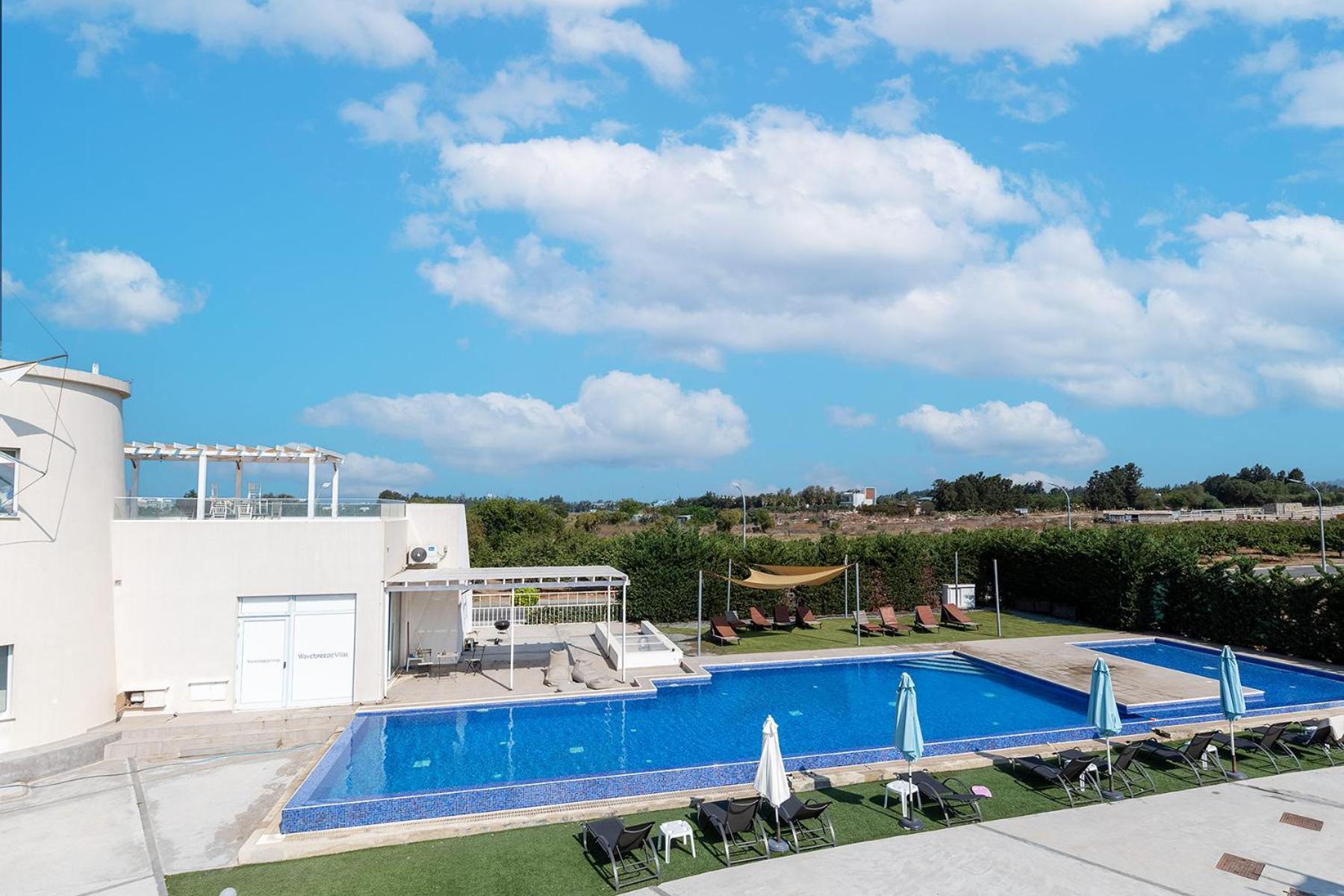 Blue Diamond Beach Villas Paphos Exterior foto