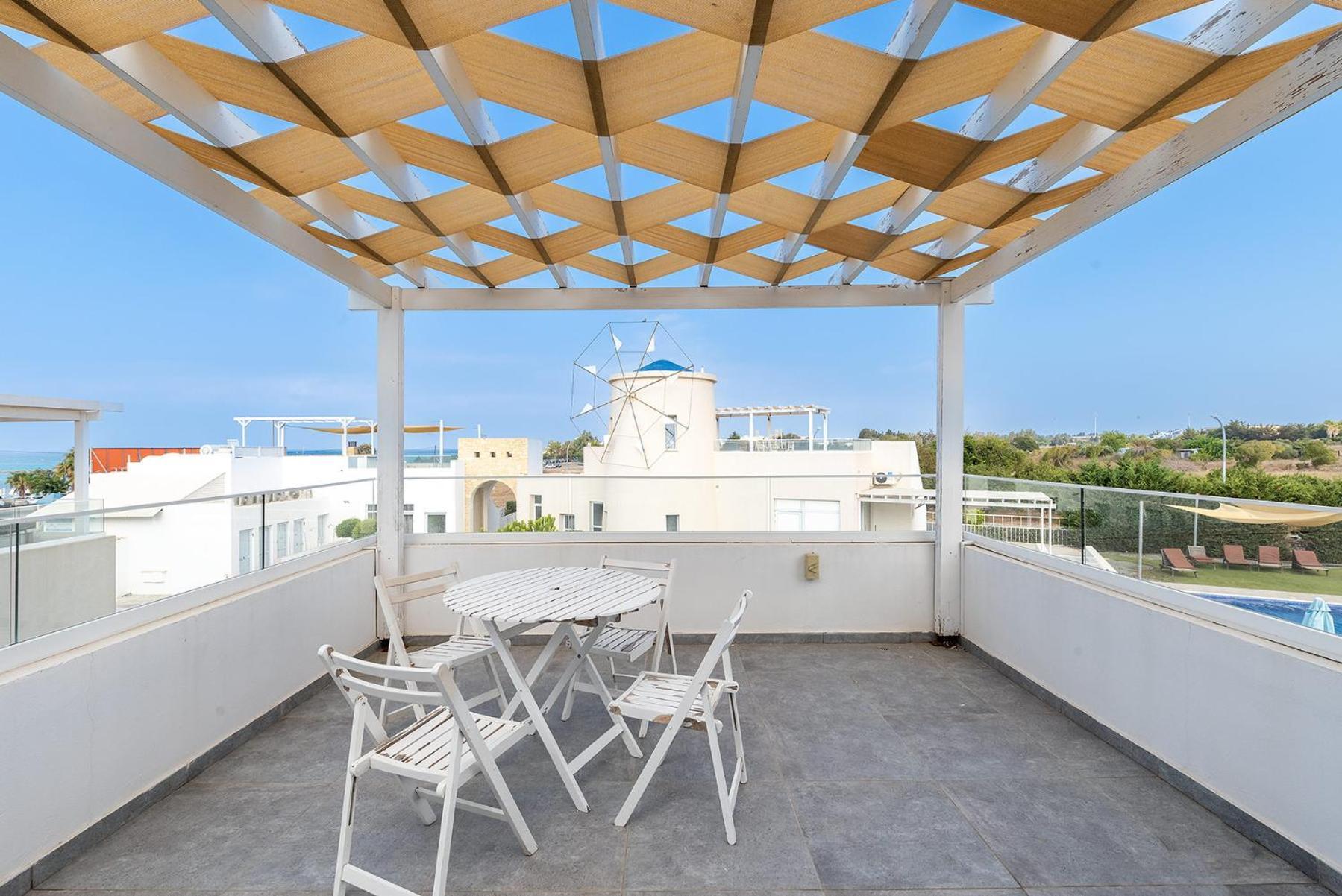 Blue Diamond Beach Villas Paphos Exterior foto